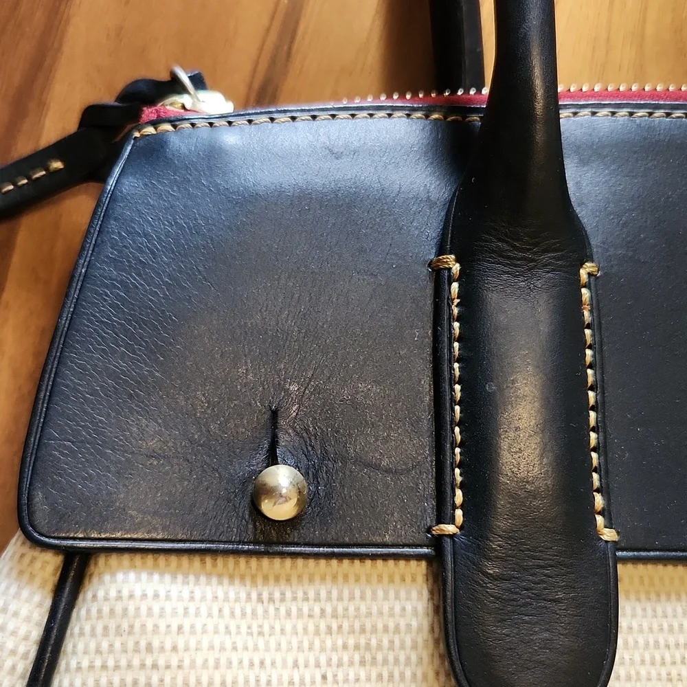 Dooney & Bourke Large Satchel - Picture 5 of 16